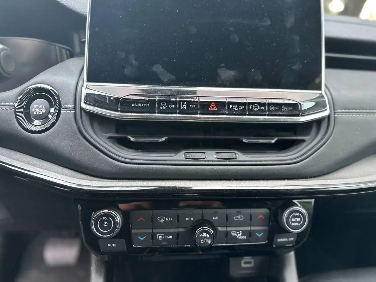 Jeep Compass 1.5 Turbo T4 MHEV Summit 9