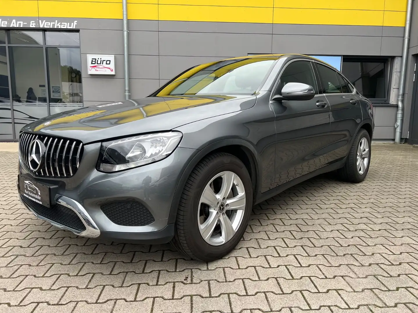 Mercedes-Benz GLC 220 d 4Matic/COUPE/ALLRAD/AHK/AUTOMATIK/ Gris - 2