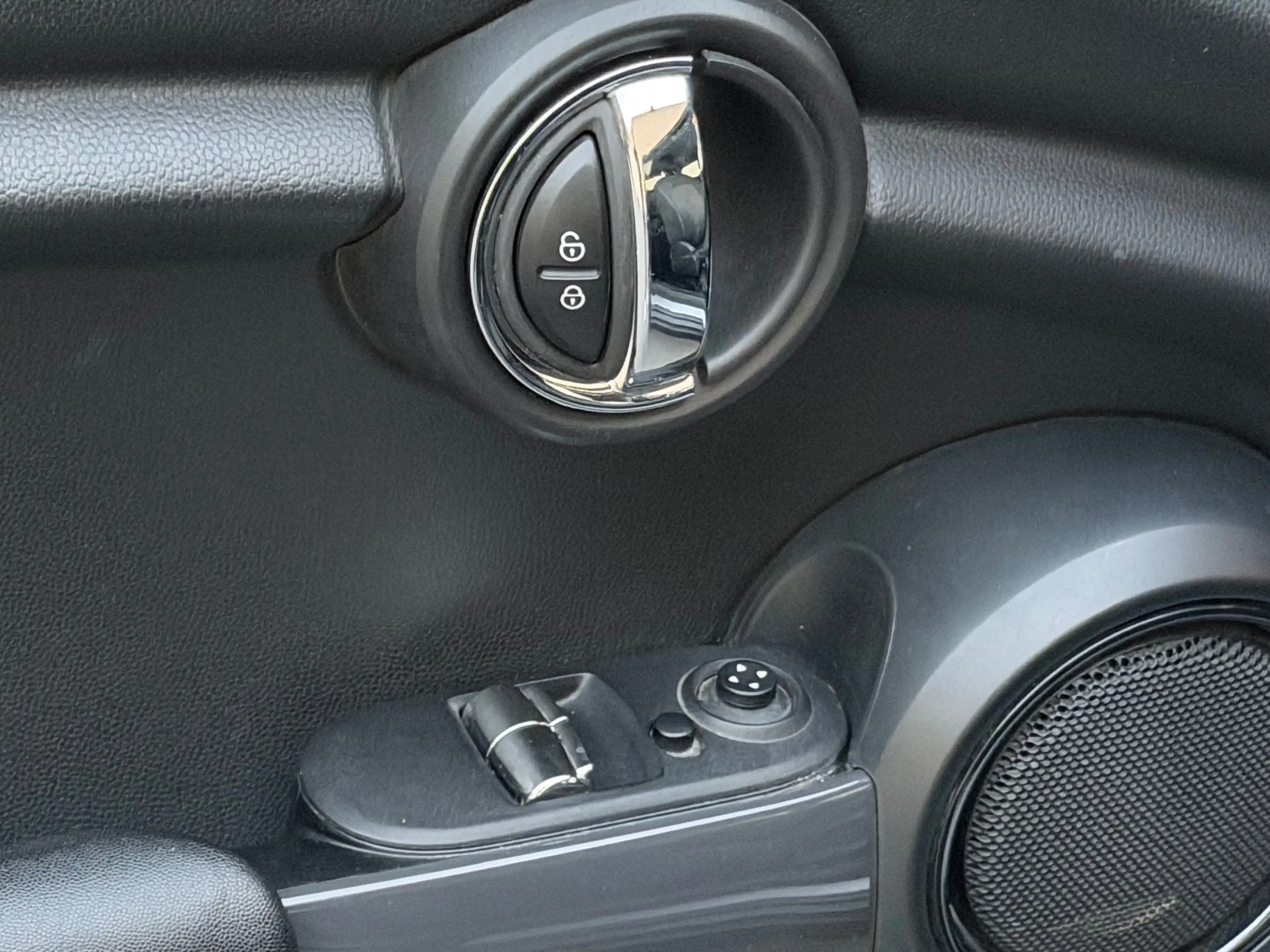 MINI One Mini 1.2 One — photo 10