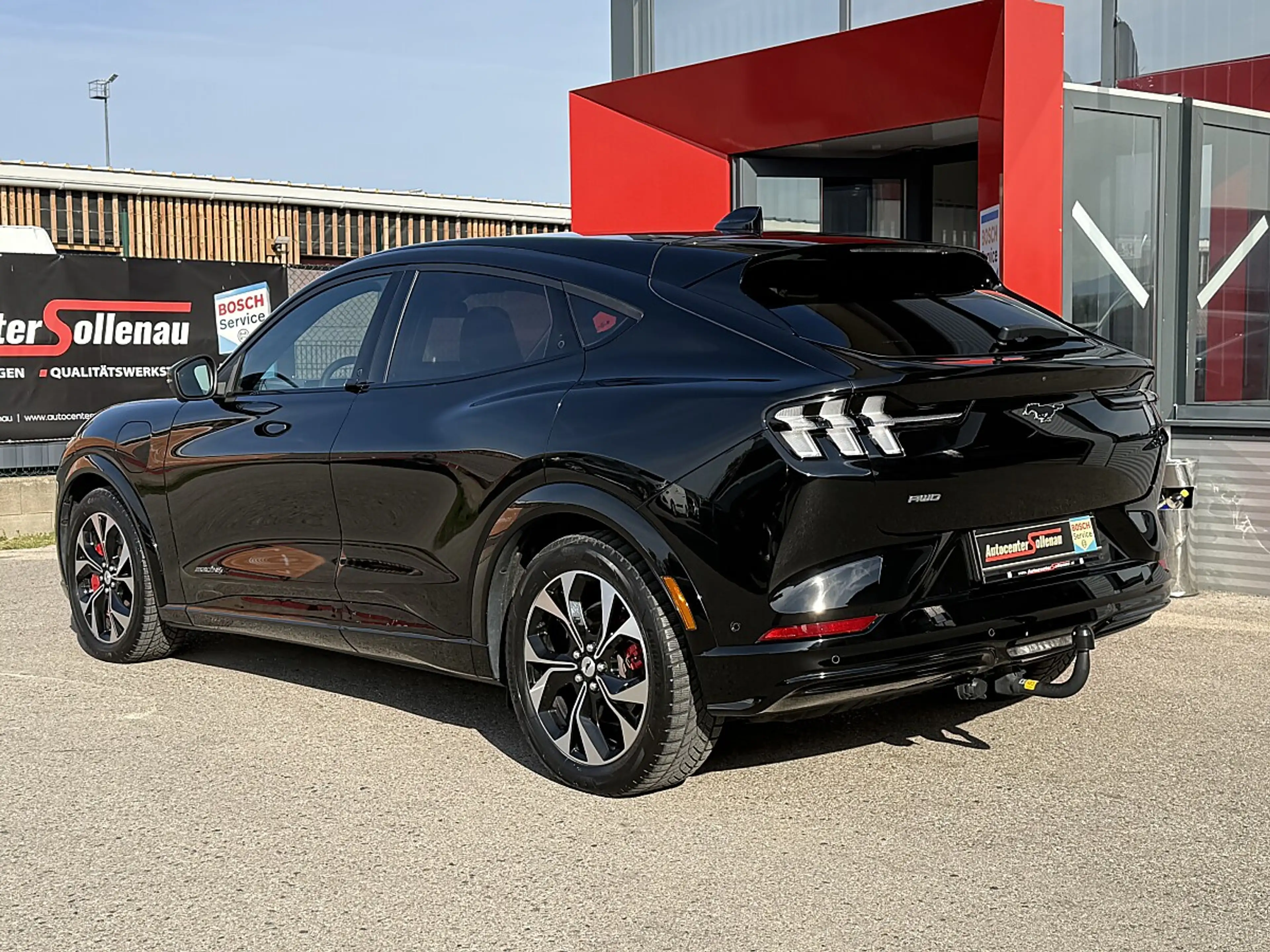 Ford Mustang Mach-E Elektro 99kWh Extended Range AWD Premium — photo 5