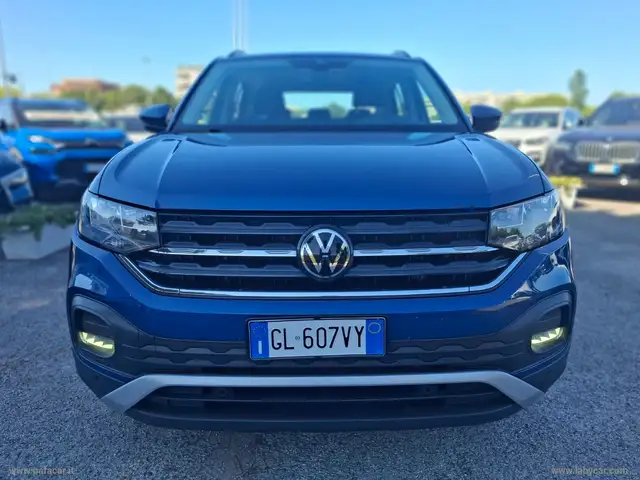 Volkswagen T-Cross view 6
