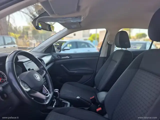 Volkswagen T-Cross view 7