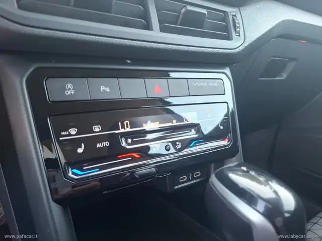 Volkswagen T-Cross view 15