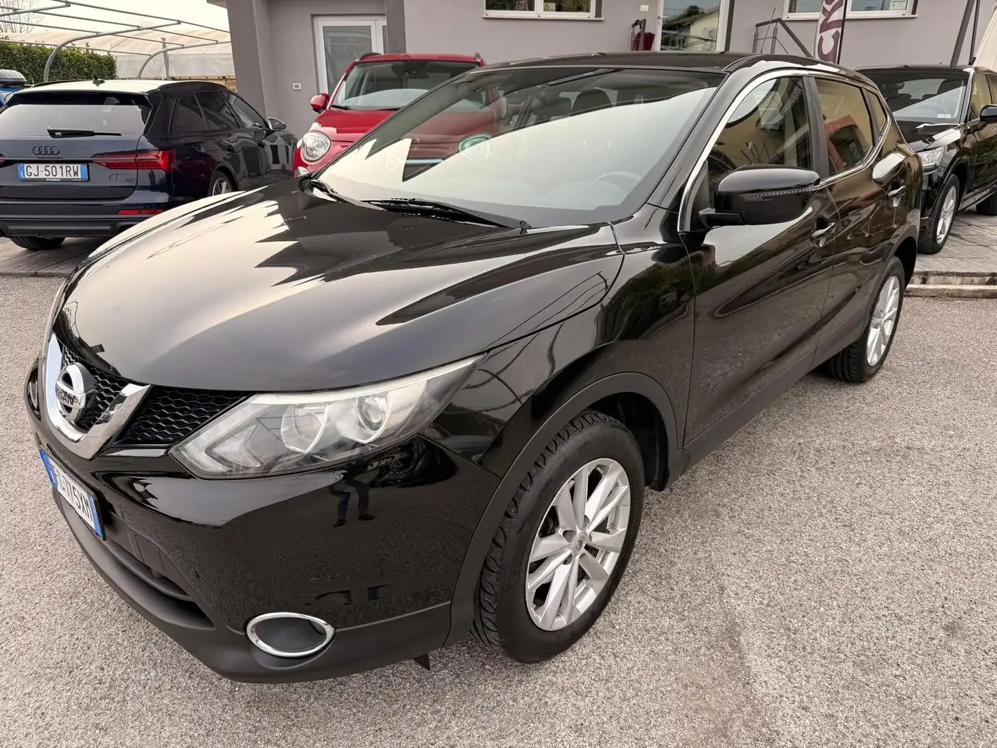 Nissan Qashqai Qashqai 1.2 DIG-T Acenta Schwarz - 1