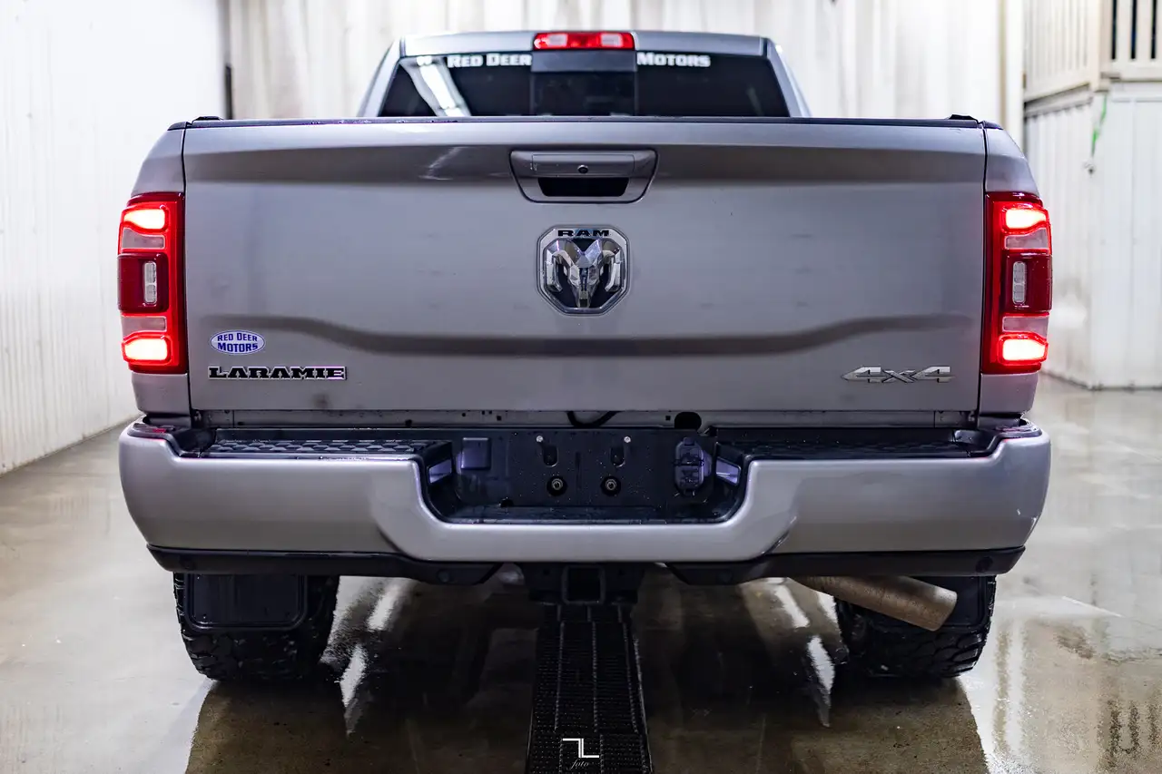 RAM 2500 снимка RAM 2500