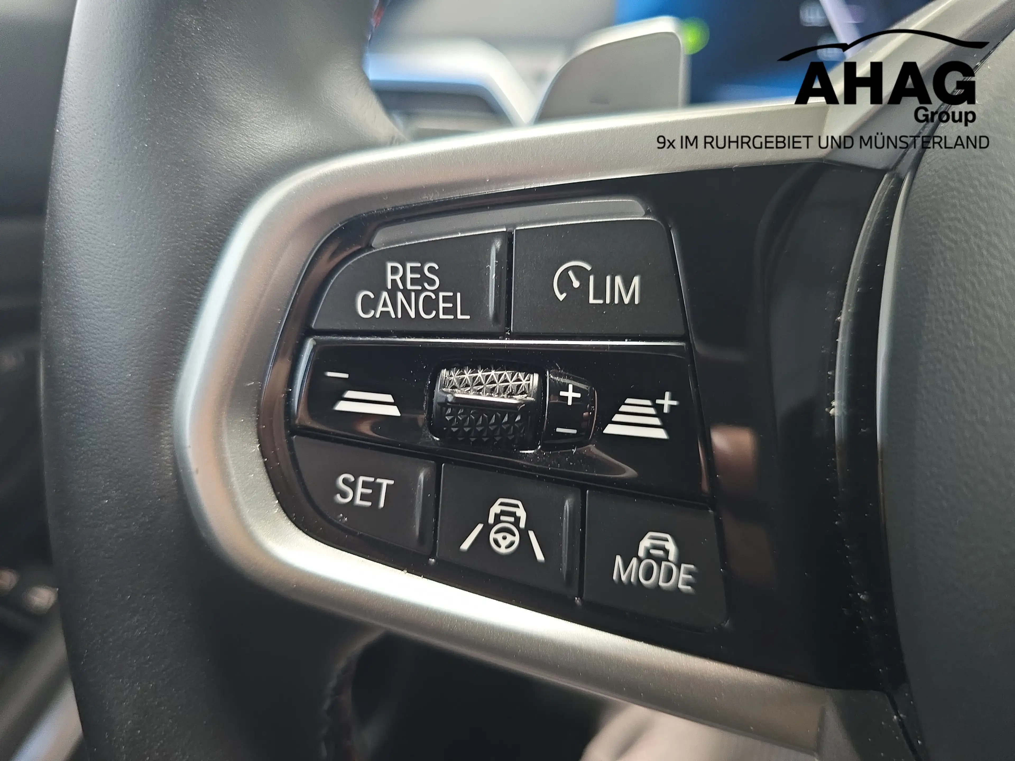 BMW 340 M340i xDrive Touring H/K HUD Standhz ACC 360° Carb — photo 13