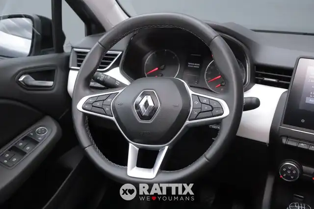 Renault Clio view 9