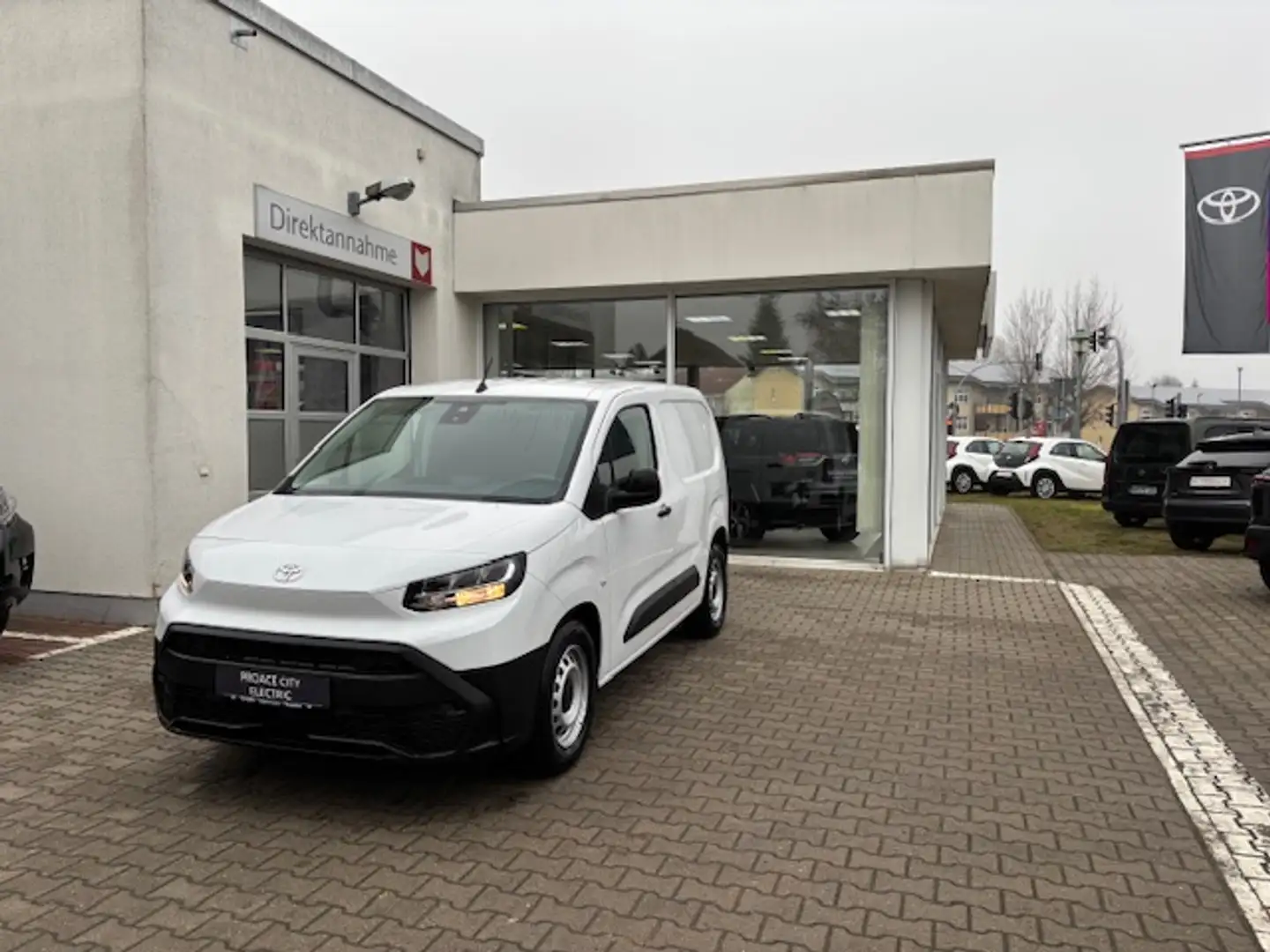 Toyota Proace City L1 Electric Duty Wit - 2