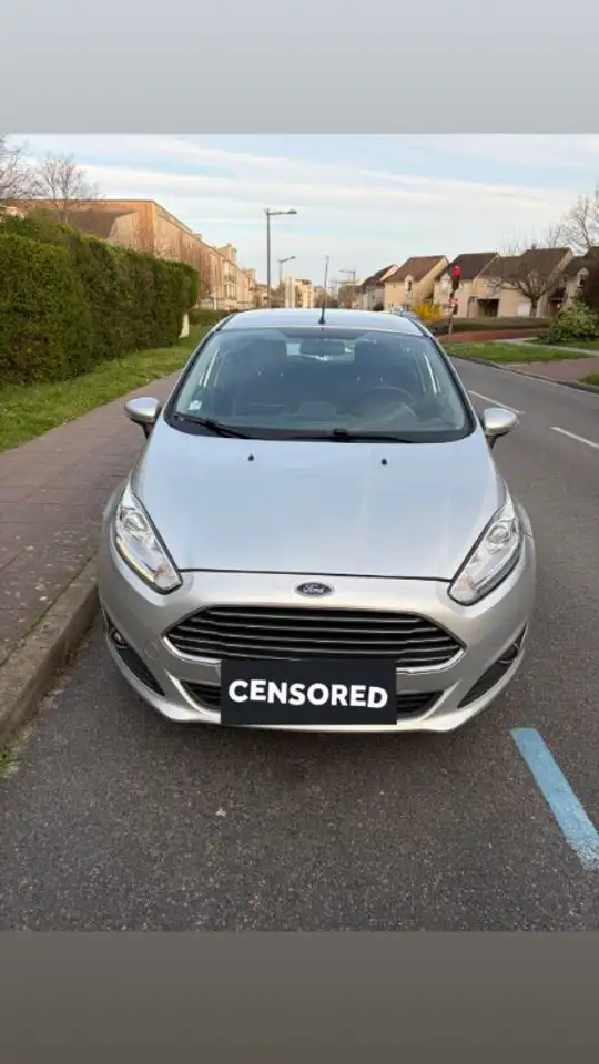 Ford Fiesta 5 portes — photo 7