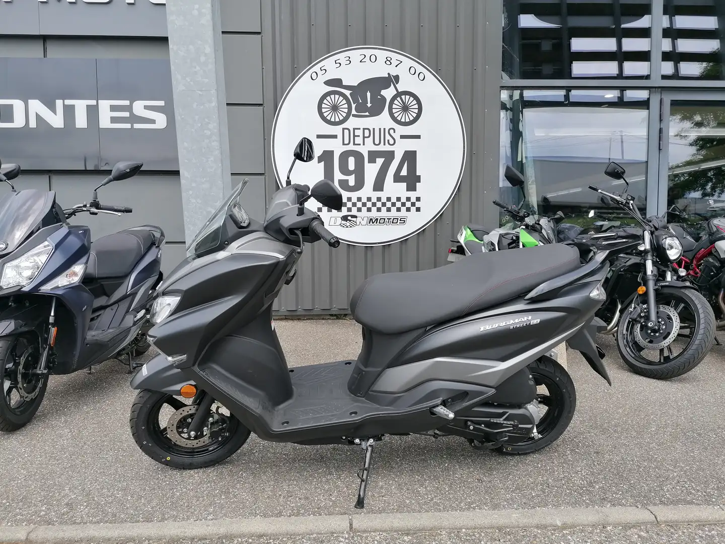 Suzuki Burgman 125 Gris - 2