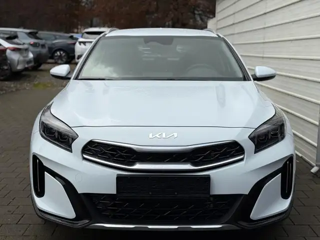 Kia XCeed Silver 1.6 T-GDi DCT Navi*Android Auto*SHZ*Kame...