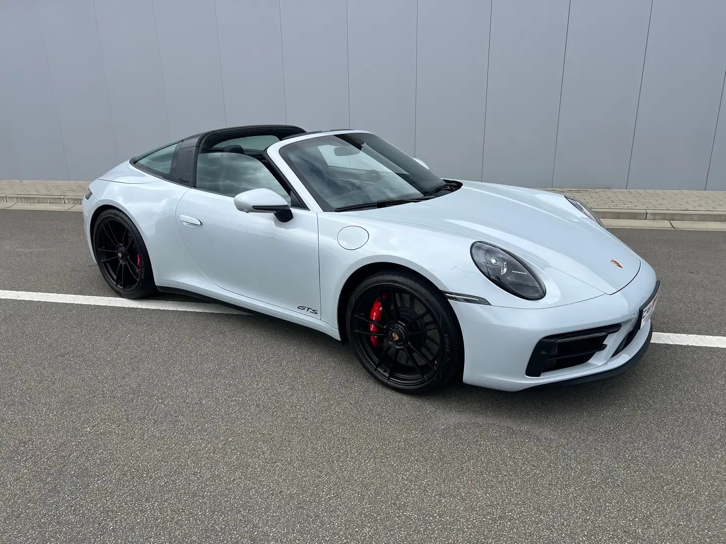 Porsche 992 TARGA 4 GTS - 480 cv - Ice grey -   TVAC 21% Grijs - 2