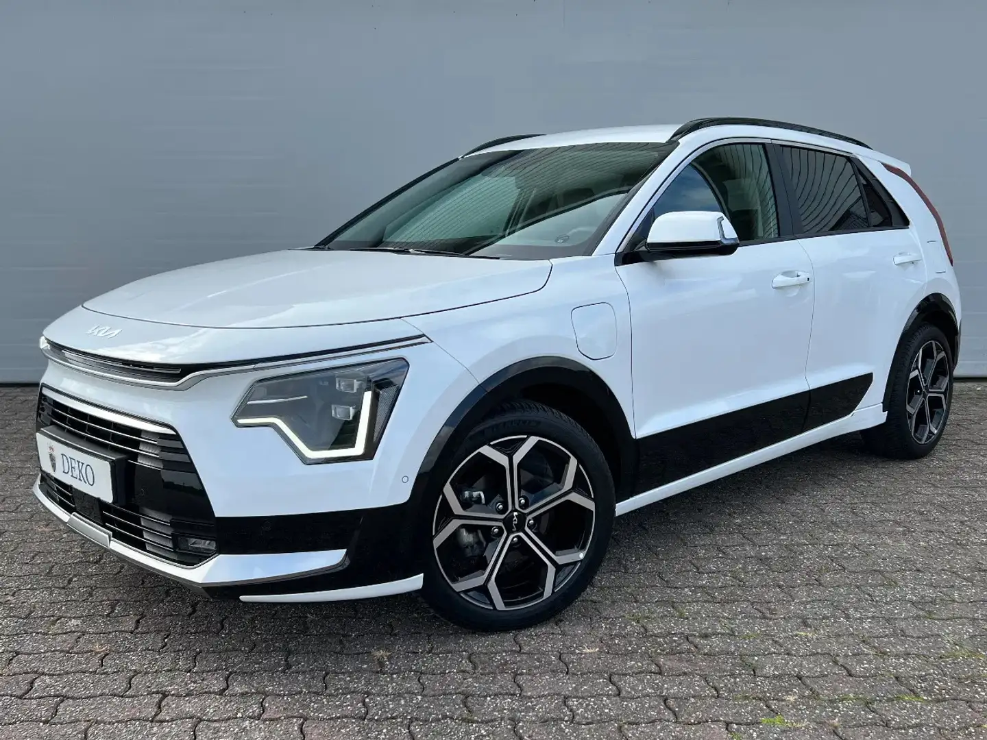 Kia Niro 1.6 GDI PHEV Executive line Wit - 1