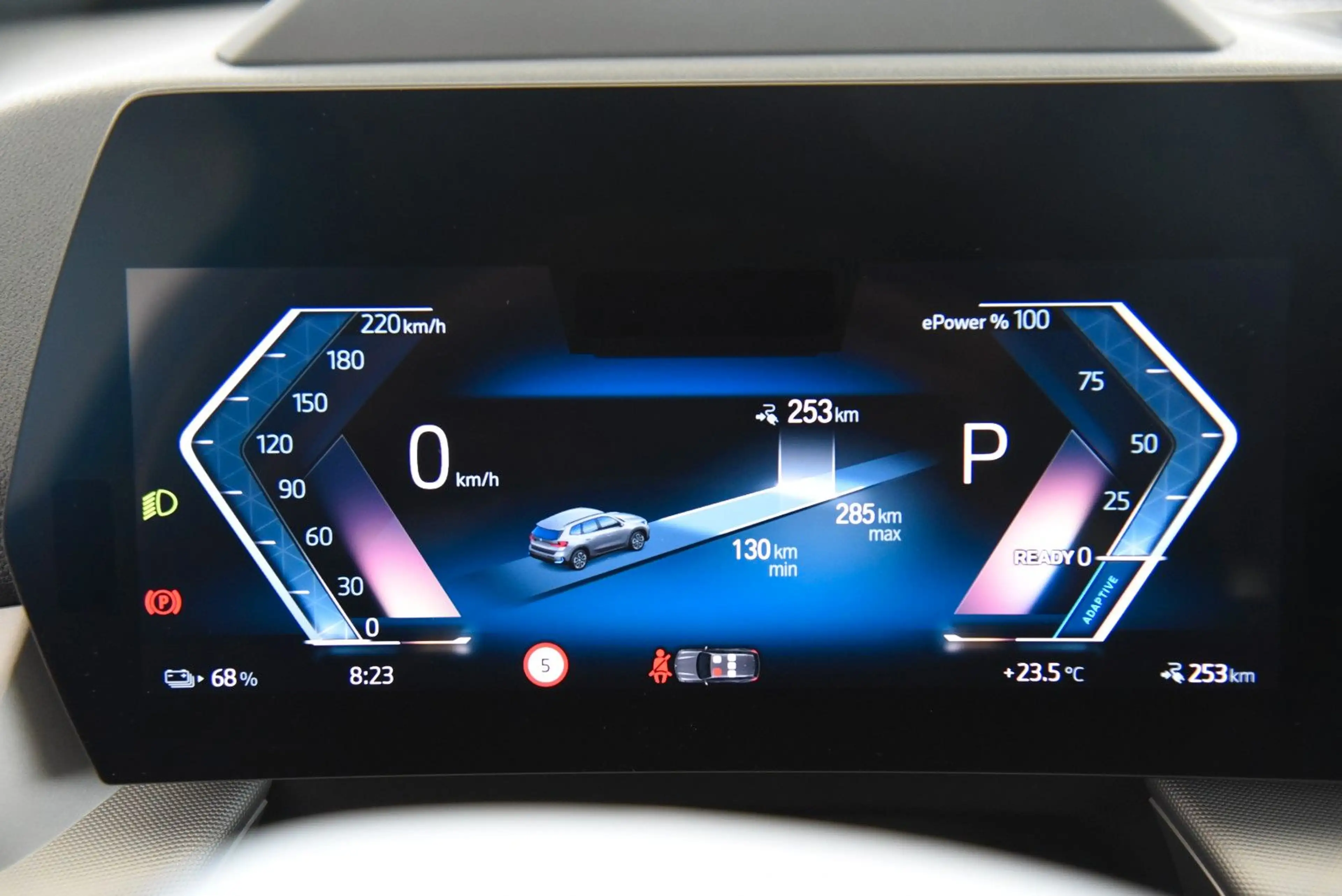 BMW iX1 xDrive30 AHK DriveAssProf Head-Up Sitzhzg — photo 11