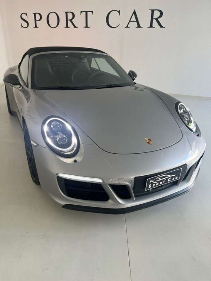 Porsche 911 3.0 Carrera GTS Cabriolet
