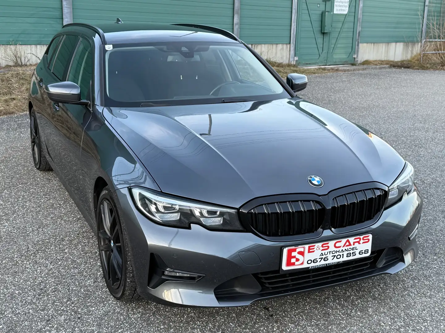 BMW 320 320 d xDrive Advantage Grau - 1