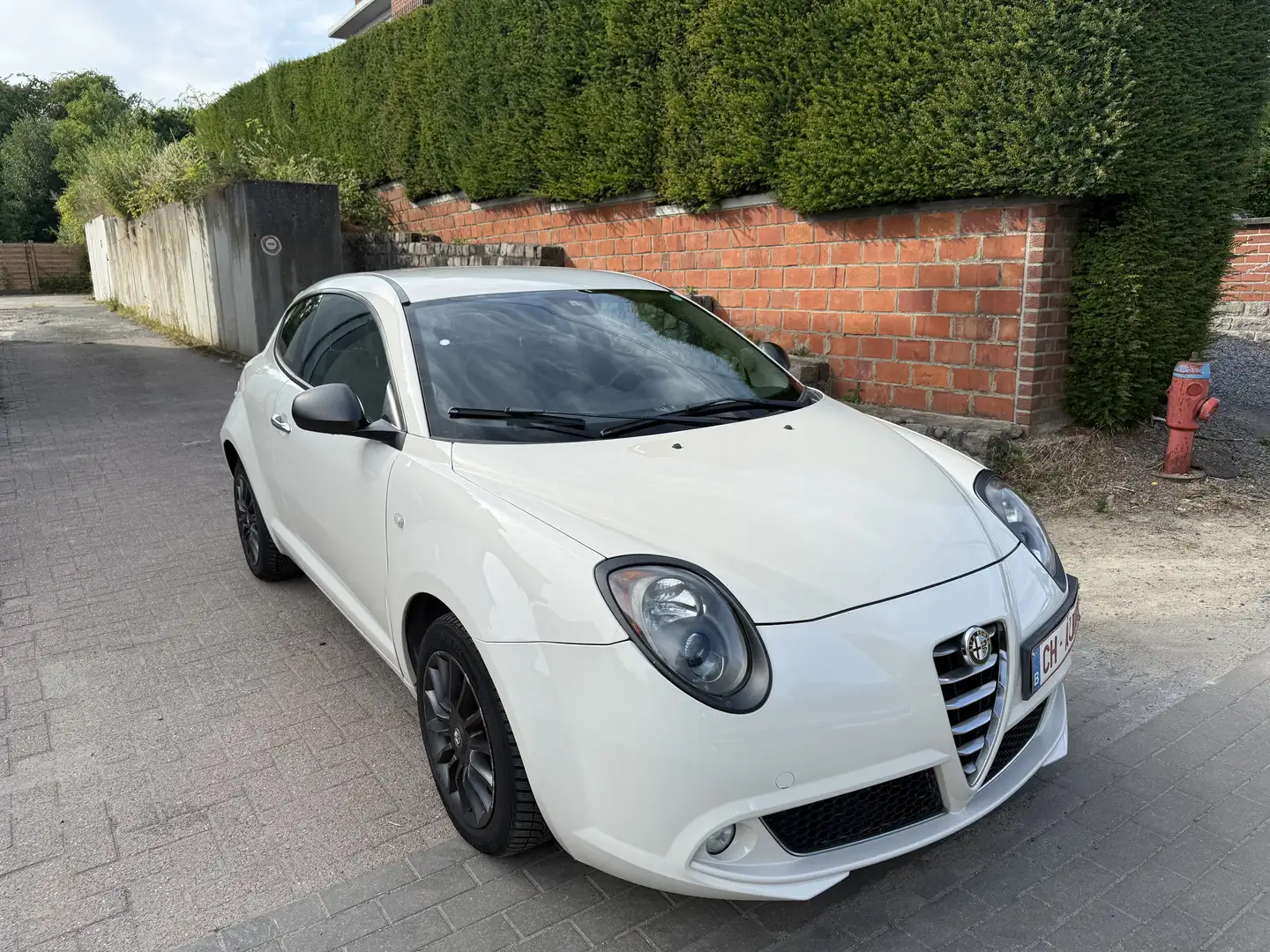 Alfa Romeo MiTo 1.4i - CLIMATISÉE-PRETE A IMMATRICULER-GARANTIE - 1