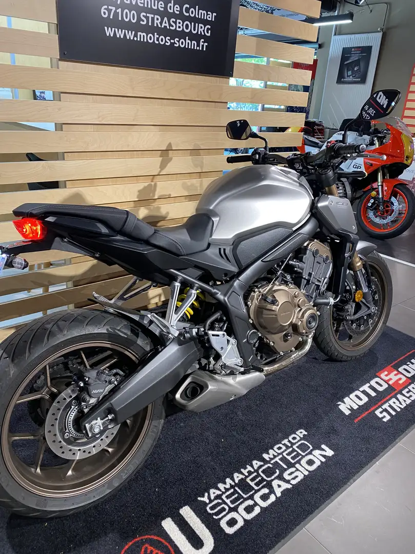 Honda CB 650 Šedá - 2