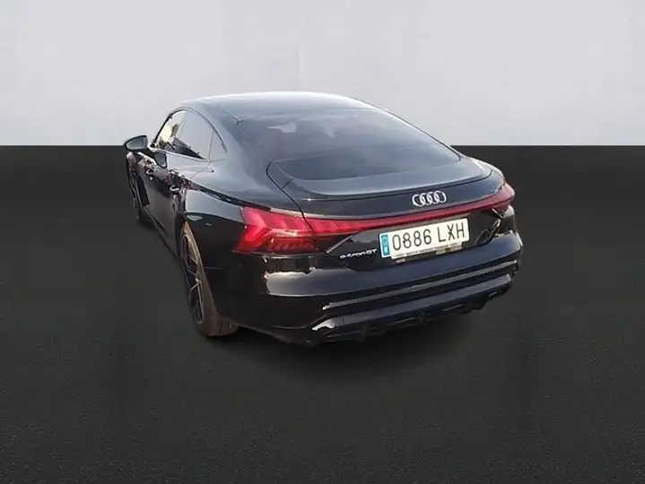 Audi e-tron GT 60 quattro (2021) 2022, foto 6