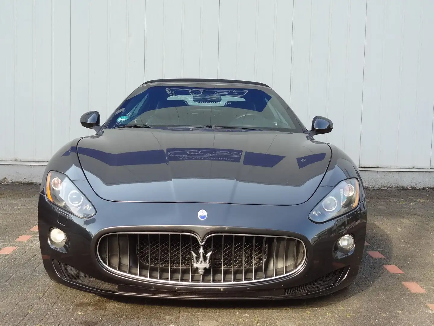 Maserati GranCabrio 4,7 V8 Aut.Sport Gris - 2