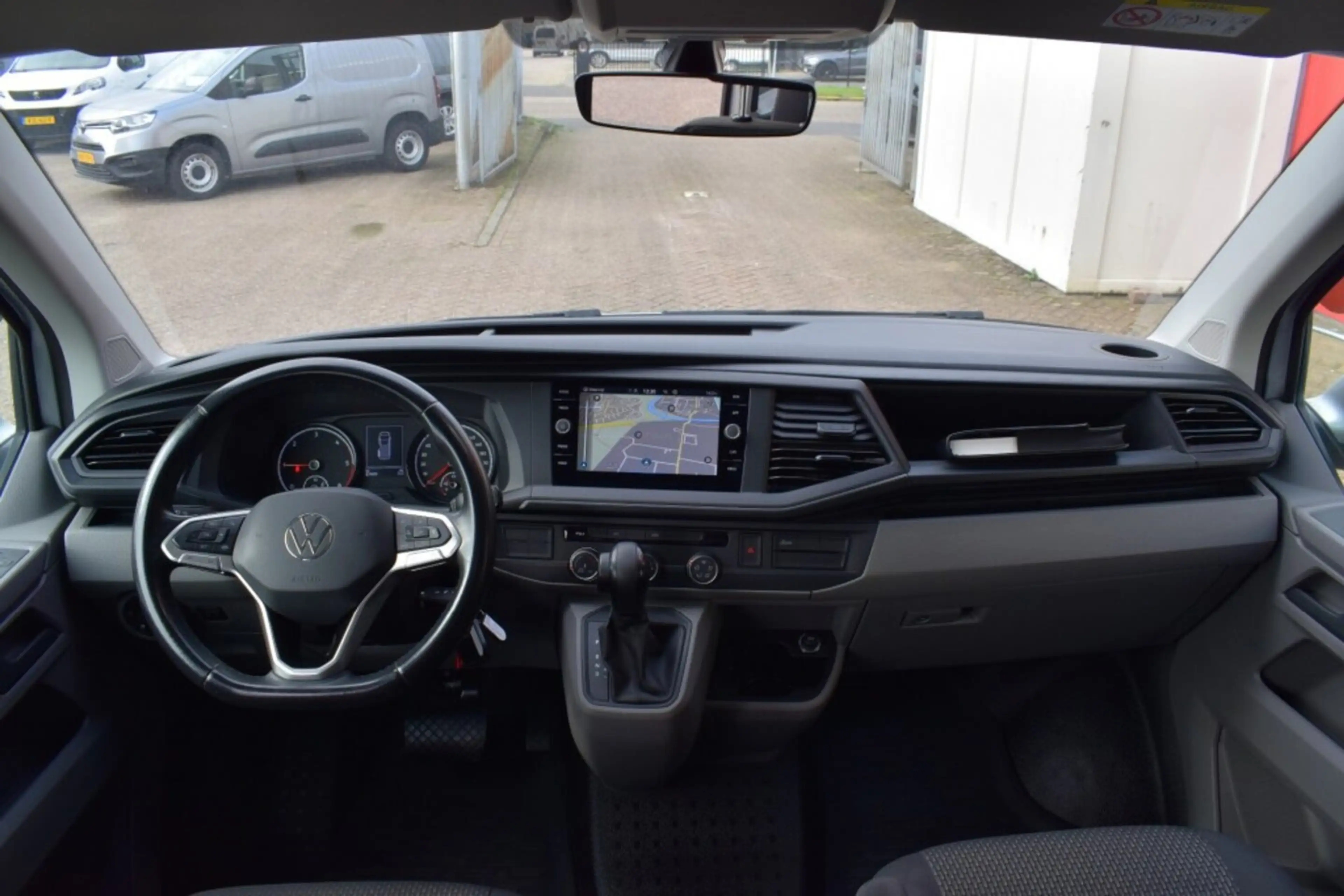 Volkswagen T6.1 Transporter 2.0 TDI 150 PK L2H1 DC DUBBEL CABINE | AUTOMAAT | — photo 15