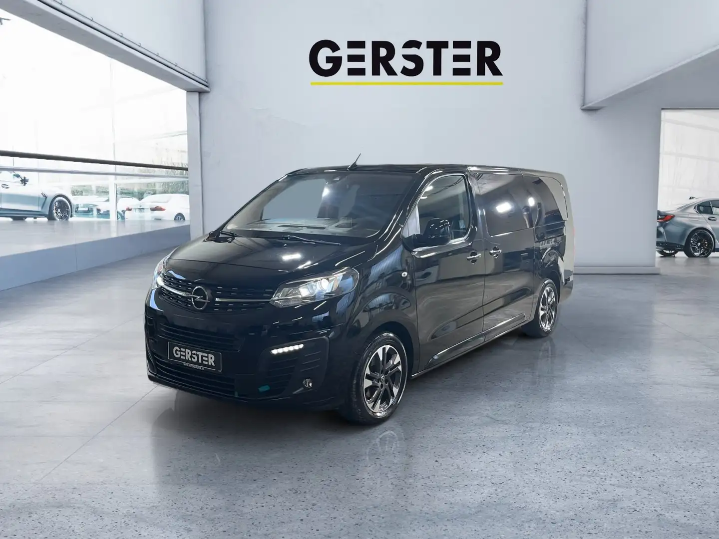 Opel Zafira Life 2.0 D L (L3) Innovation ACC Navi SD Schwarz - 1