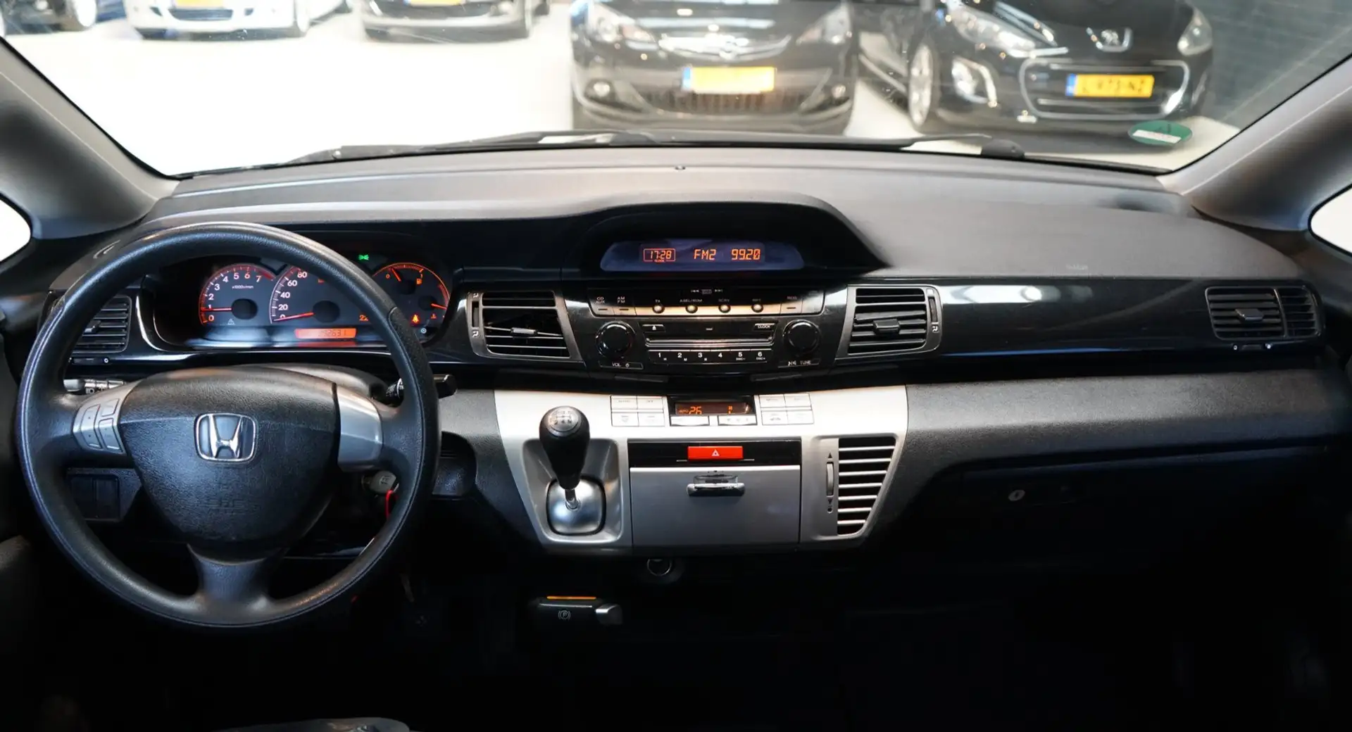 Honda FR-V 1.7i Comfort | AIRCO | ELEK.RAMEN | APK | NAP. Grau - 2