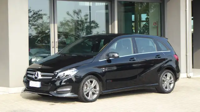 Mercedes-Benz B 200 d Automatic Sport