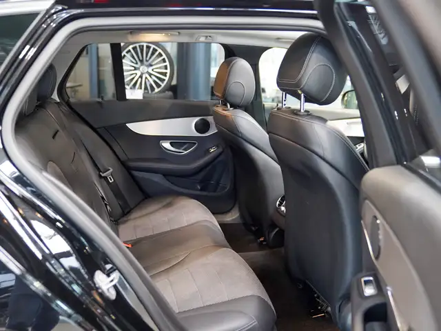 Mercedes-Benz C-Class view 15