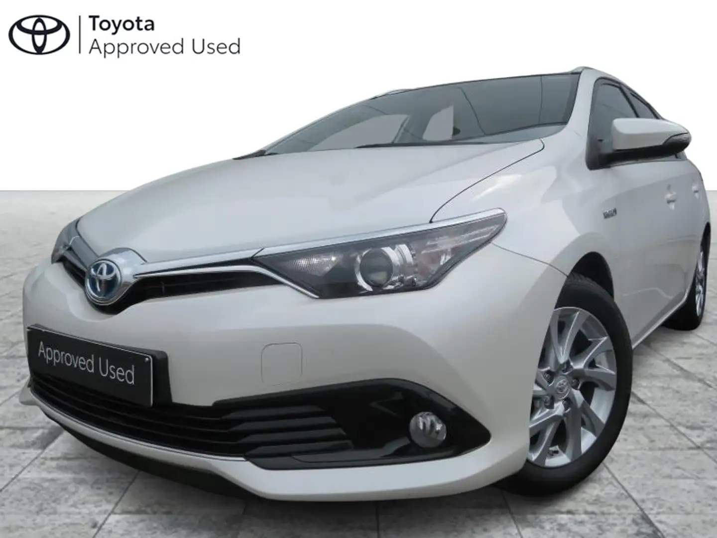 Toyota Auris Dynamic Blanc - 1