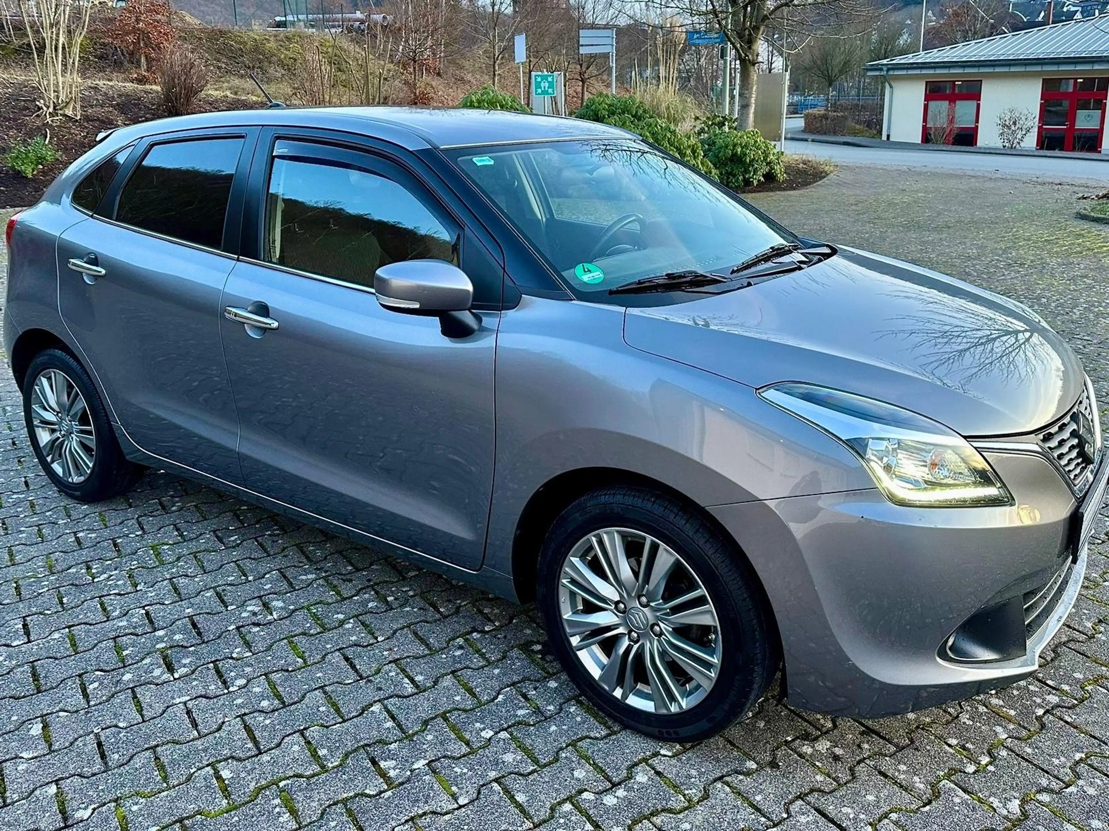 Suzuki Baleno 1.0 Basic*AUTOMATIK*NAVI*ACC*RFK*PDC*SHZ*BRC*TEMP — photo 6