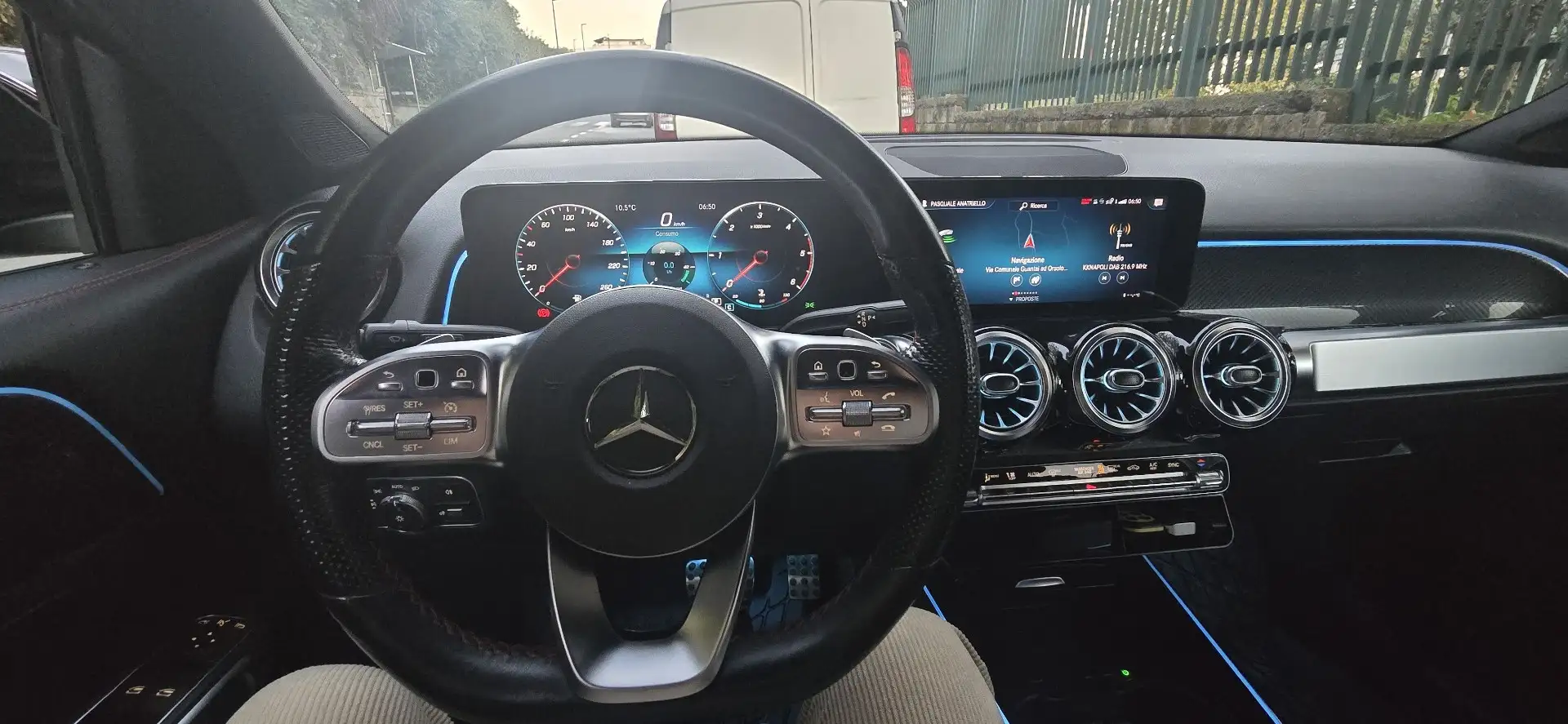 Mercedes-Benz GLB 180 d Premium auto Gri - 1