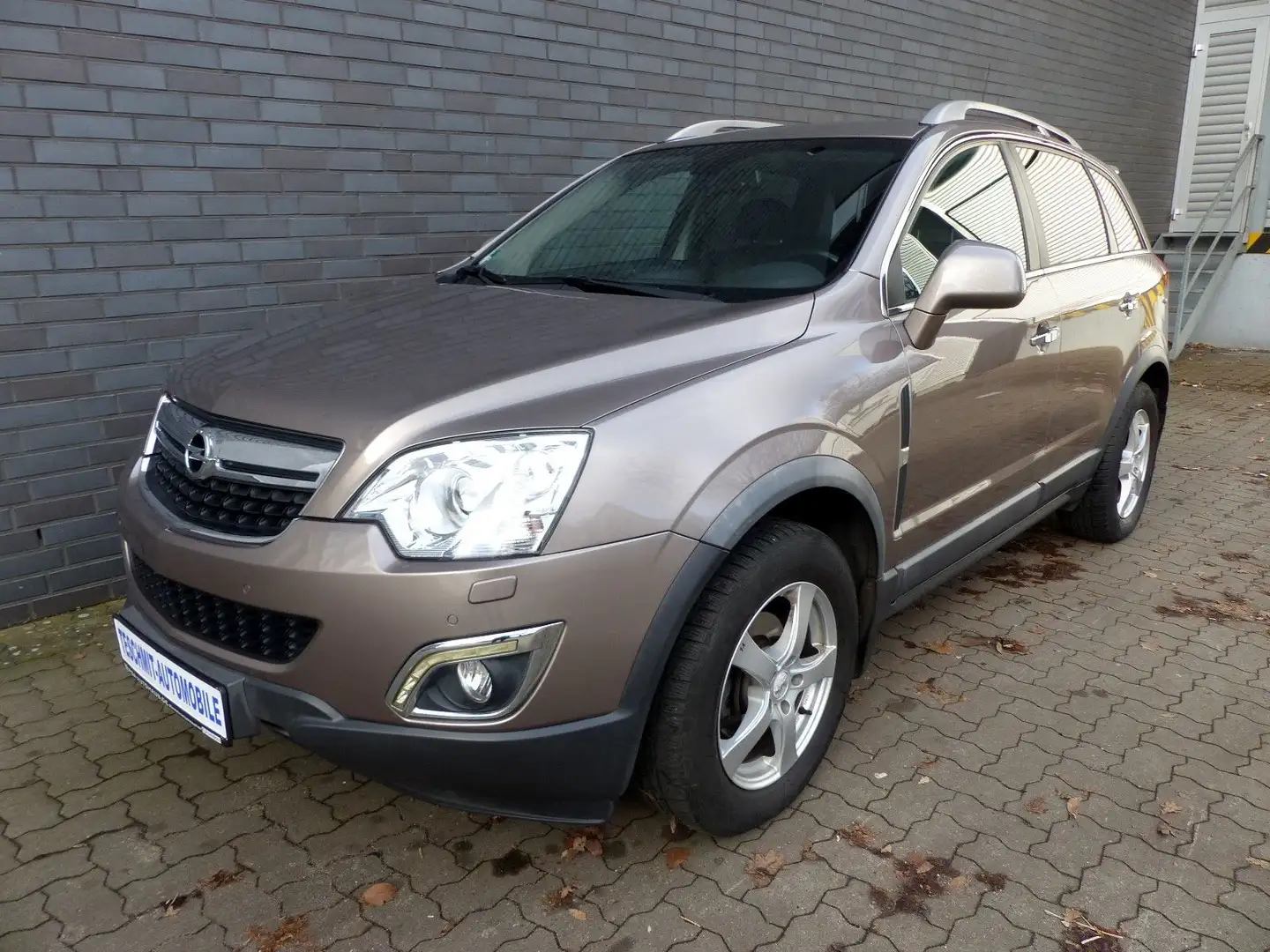 Opel Antara Cosmo 4x4 Leder/Navi/Xenon/PDC Marrón - 2