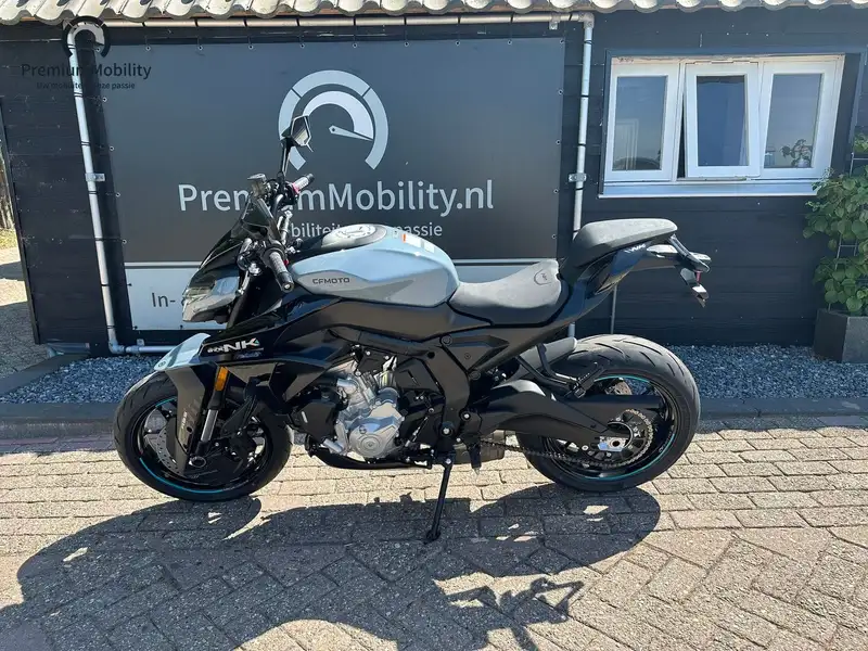 CFMOTO 675 NK - foto 3