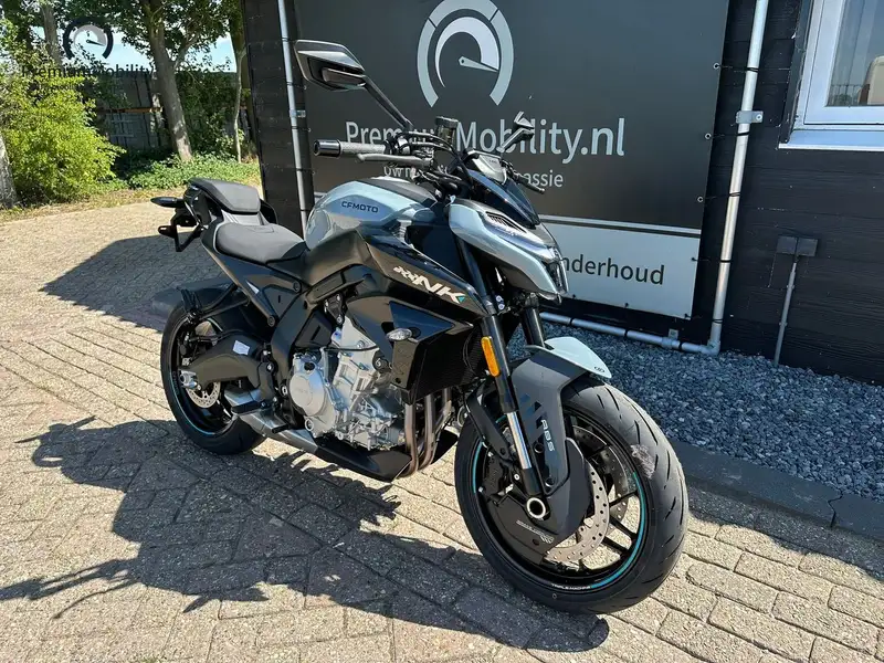 CFMOTO 675 NK - foto 4