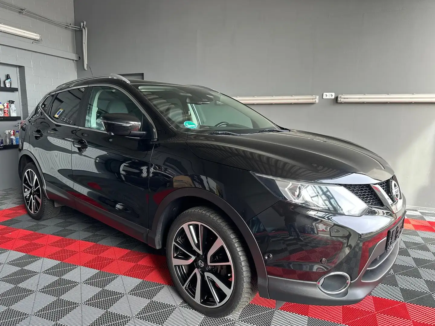 Nissan Qashqai Tekna*Pano*360°PDC*Vollausstattung*Kessy* Schwarz - 2