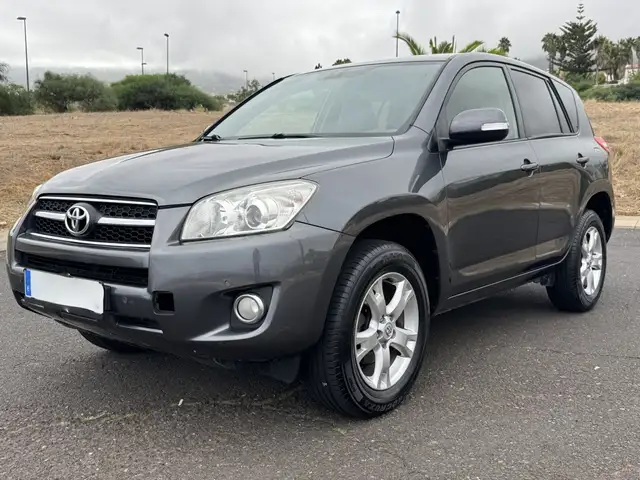 Toyota RAV4 2.2D-4D Advance 4x4