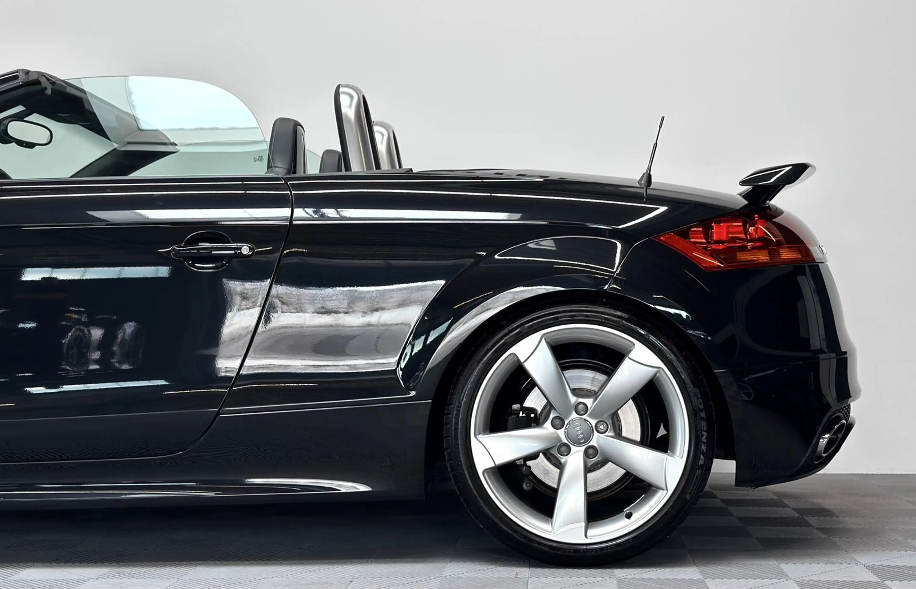 Audi TT RS Roadster q. *Schale*Bose*Xenon Plus*Rotor — photo 5