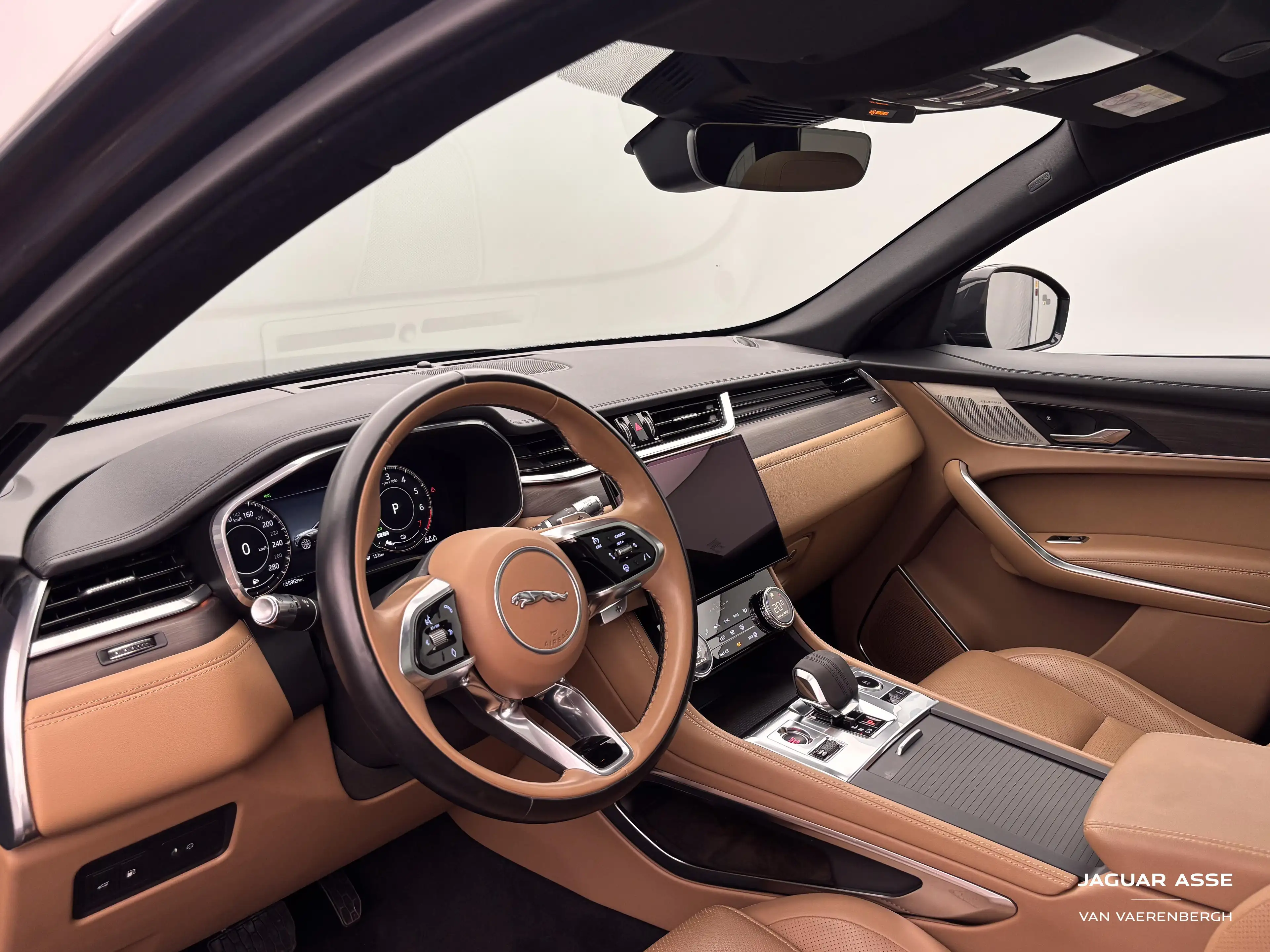 Jaguar F-Pace P400e S AWD Auto. 21MY — photo 11