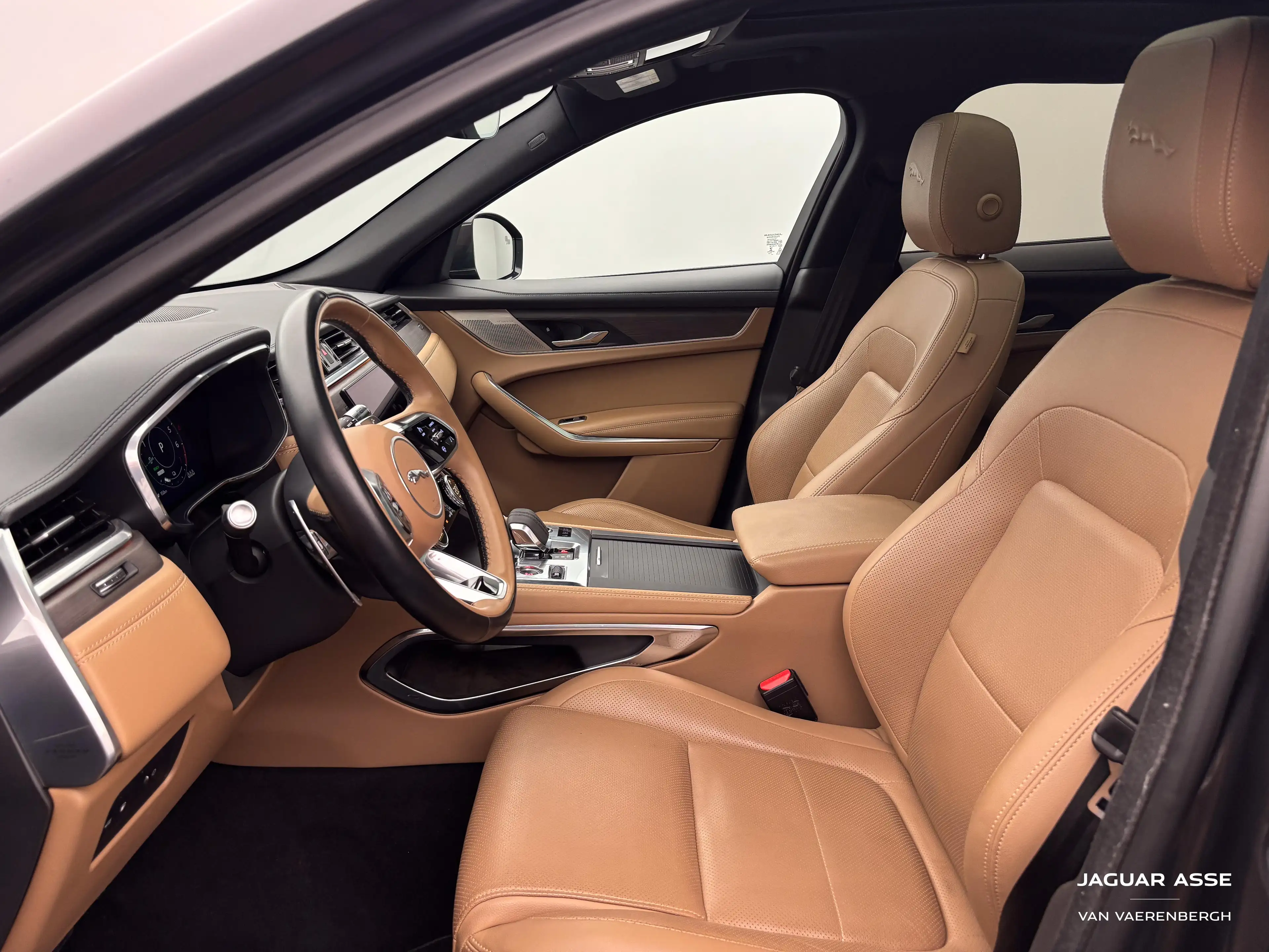 Jaguar F-Pace P400e S AWD Auto. 21MY — photo 10