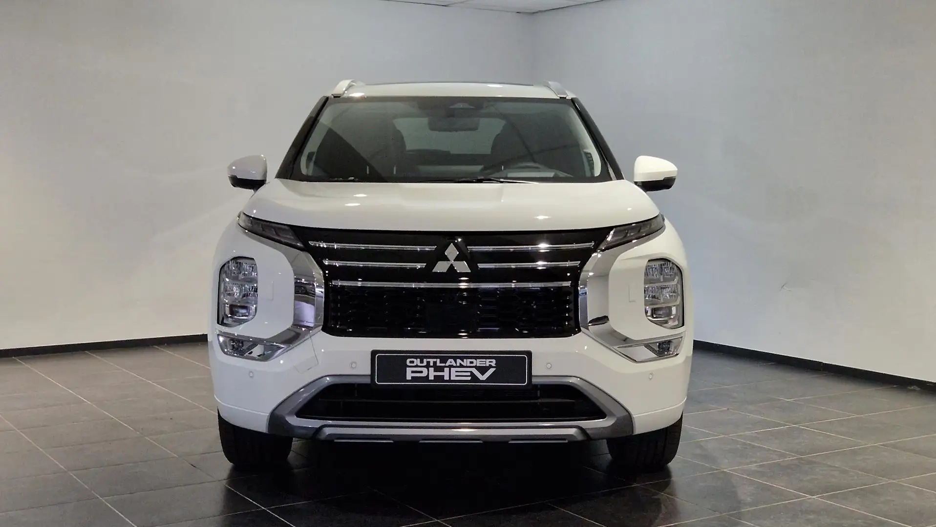 Mitsubishi Outlander 2.4 PHEV Instyle Blanco - 2