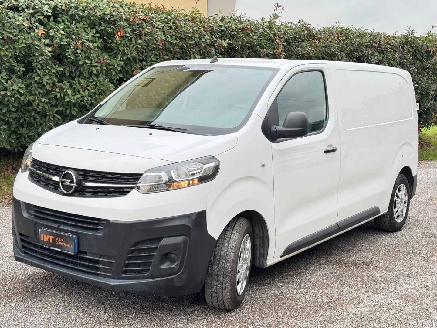 Opel Vivaro Vivaro 1.5 Diesel 120CV S&S PL-TN M Furgone Essent Bianco - 1