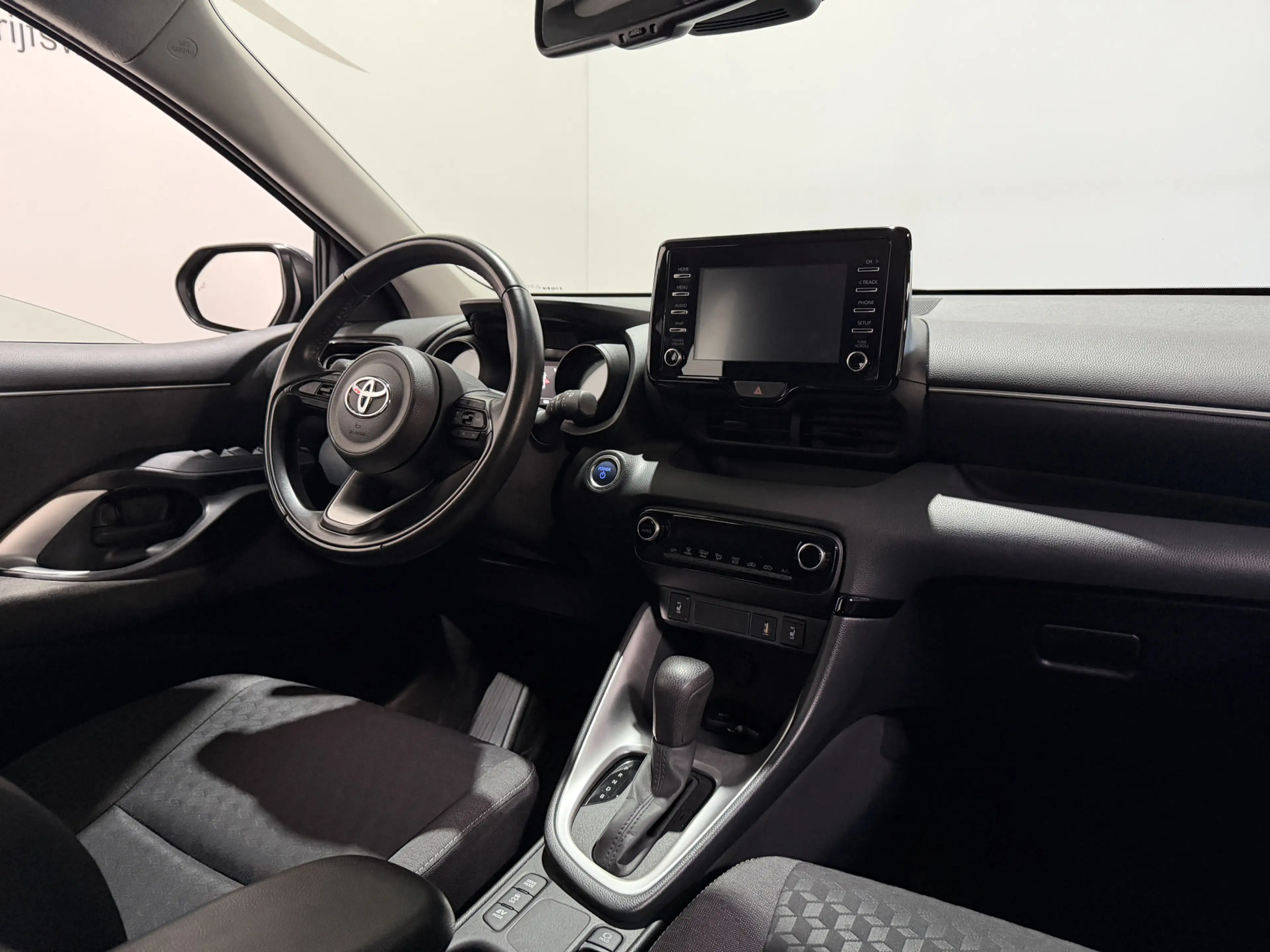 Toyota Yaris 1.5 Hybrid 115 Business - CarPlay / Camera / Stoel — photo 3