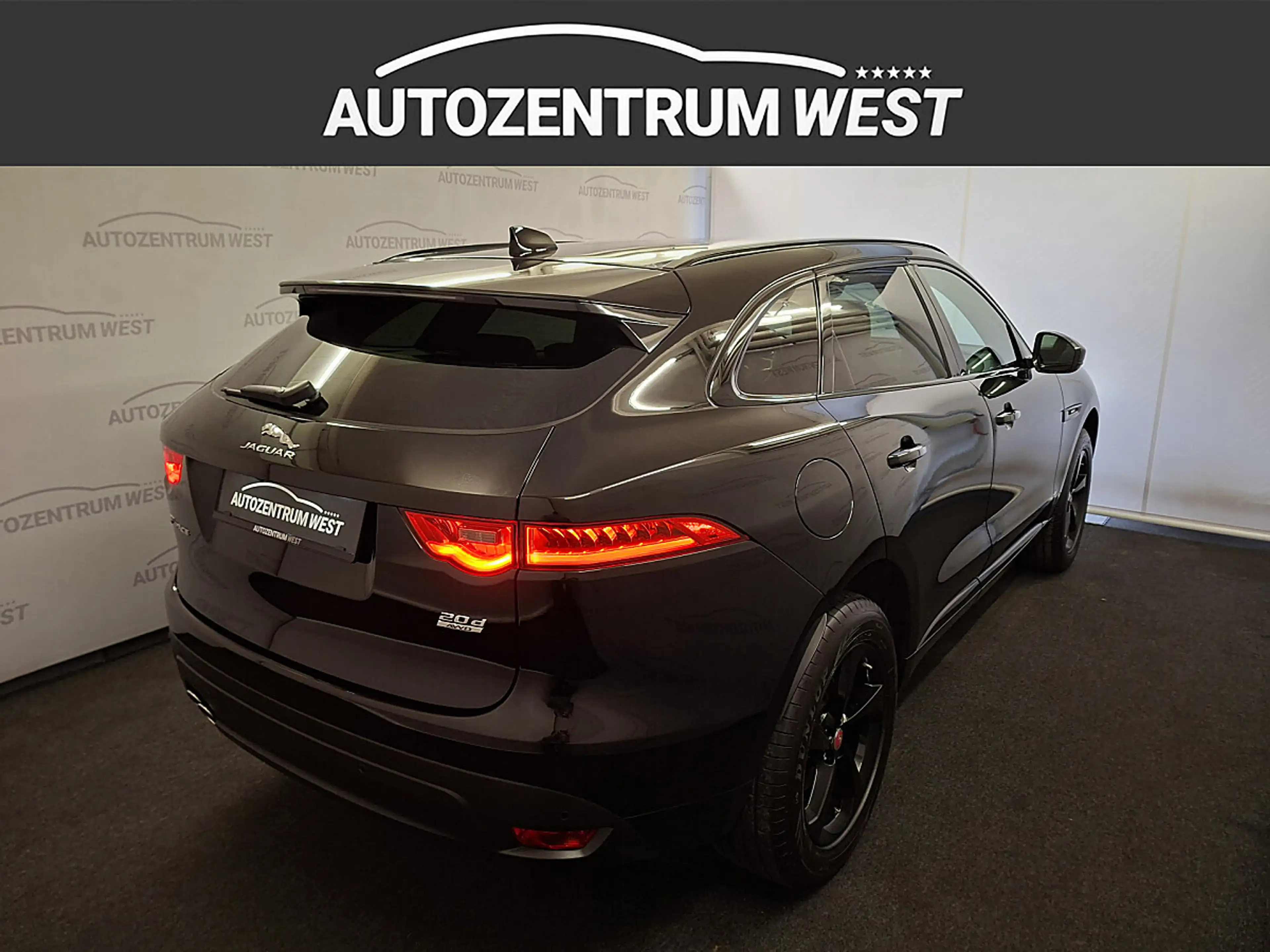 Jaguar F-Pace 20d AWD R-Sport..Navi/Xenon/RFK — photo 5