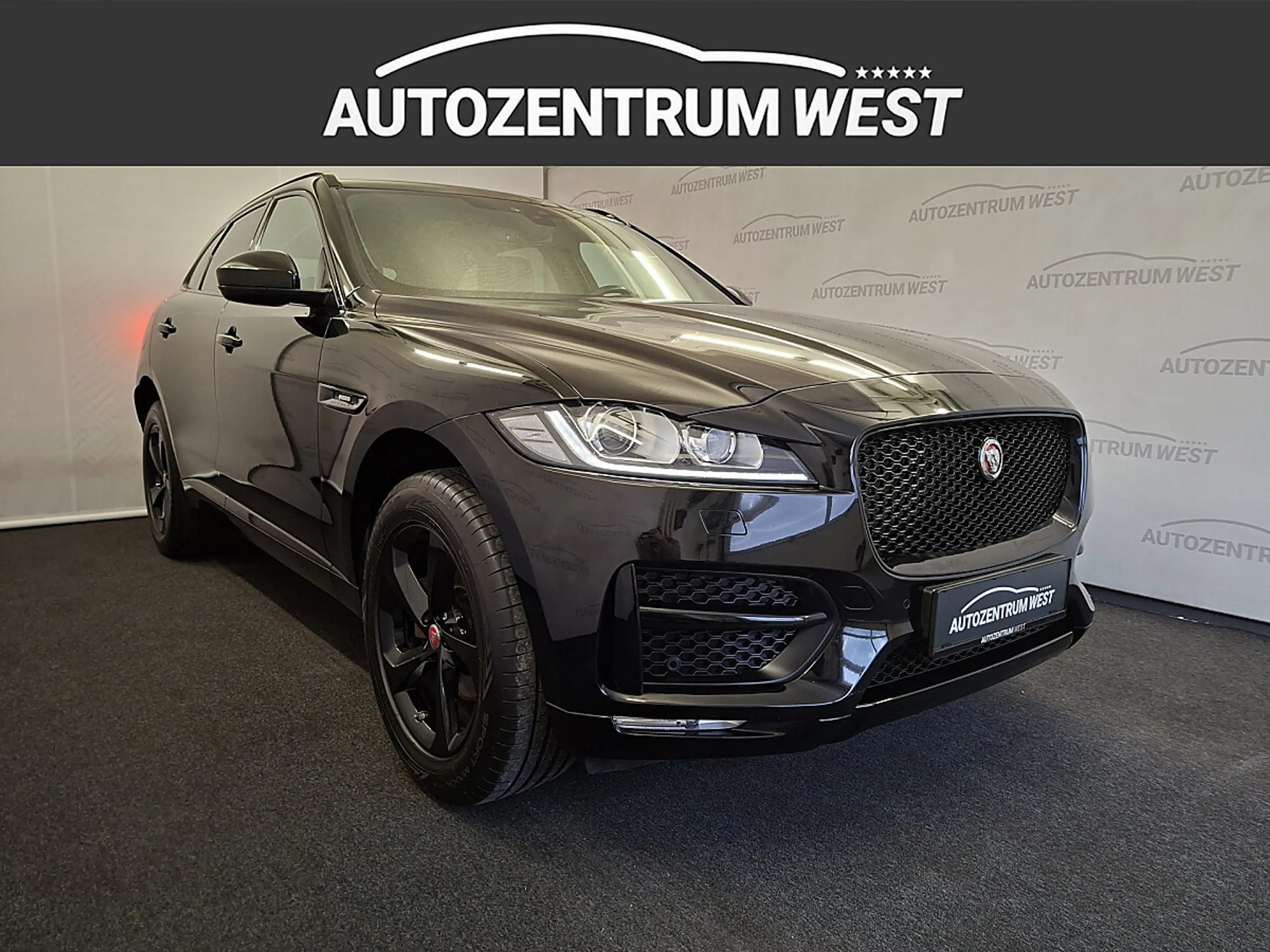 Jaguar F-Pace 20d AWD R-Sport..Navi/Xenon/RFK — photo 3