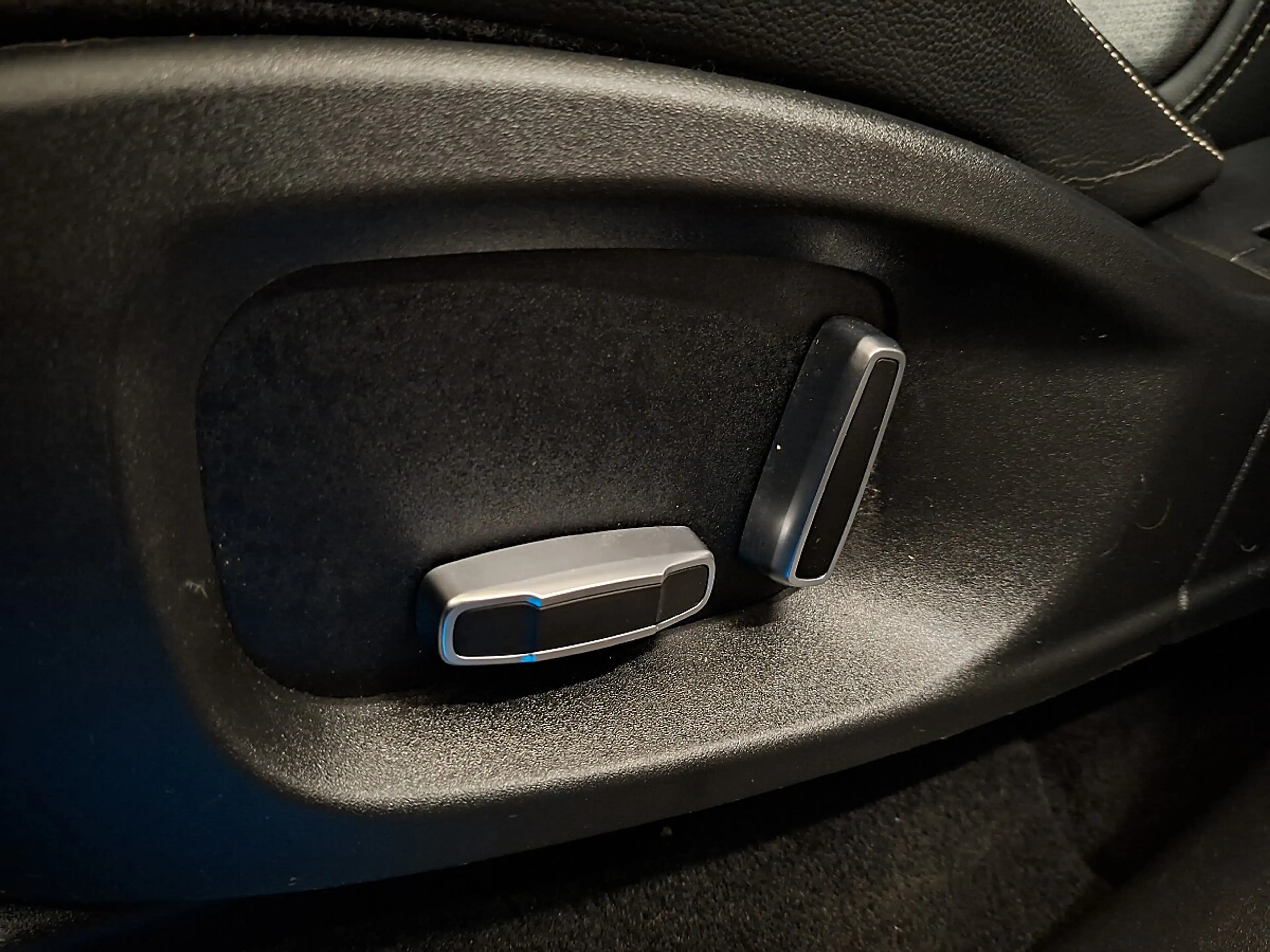 Jaguar F-Pace 20d AWD R-Sport..Navi/Xenon/RFK — photo 15