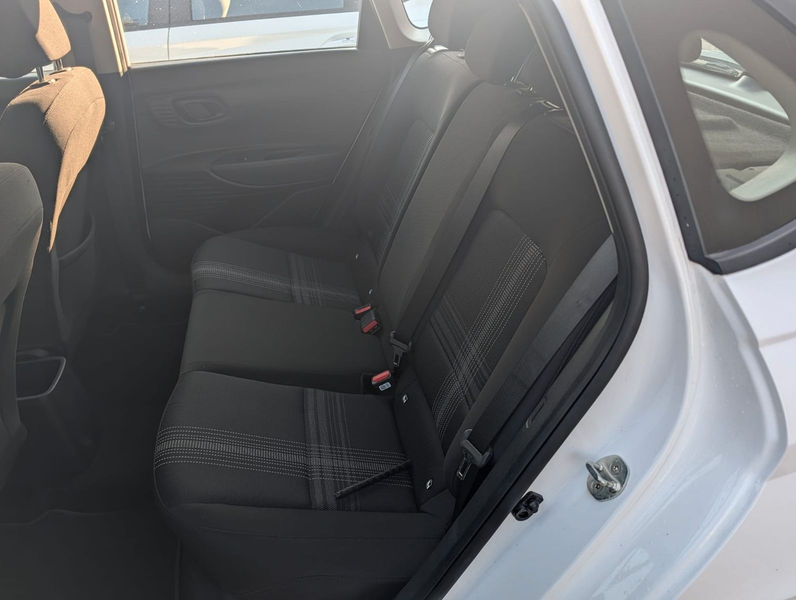 Hyundai i20 Select Sitz.+Lenkradhzg el. FH Klima As PDC — photo 9
