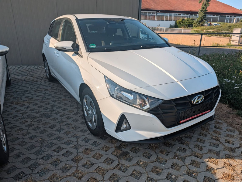 Hyundai i20 Select Sitz.+Lenkradhzg el. FH Klima As PDC