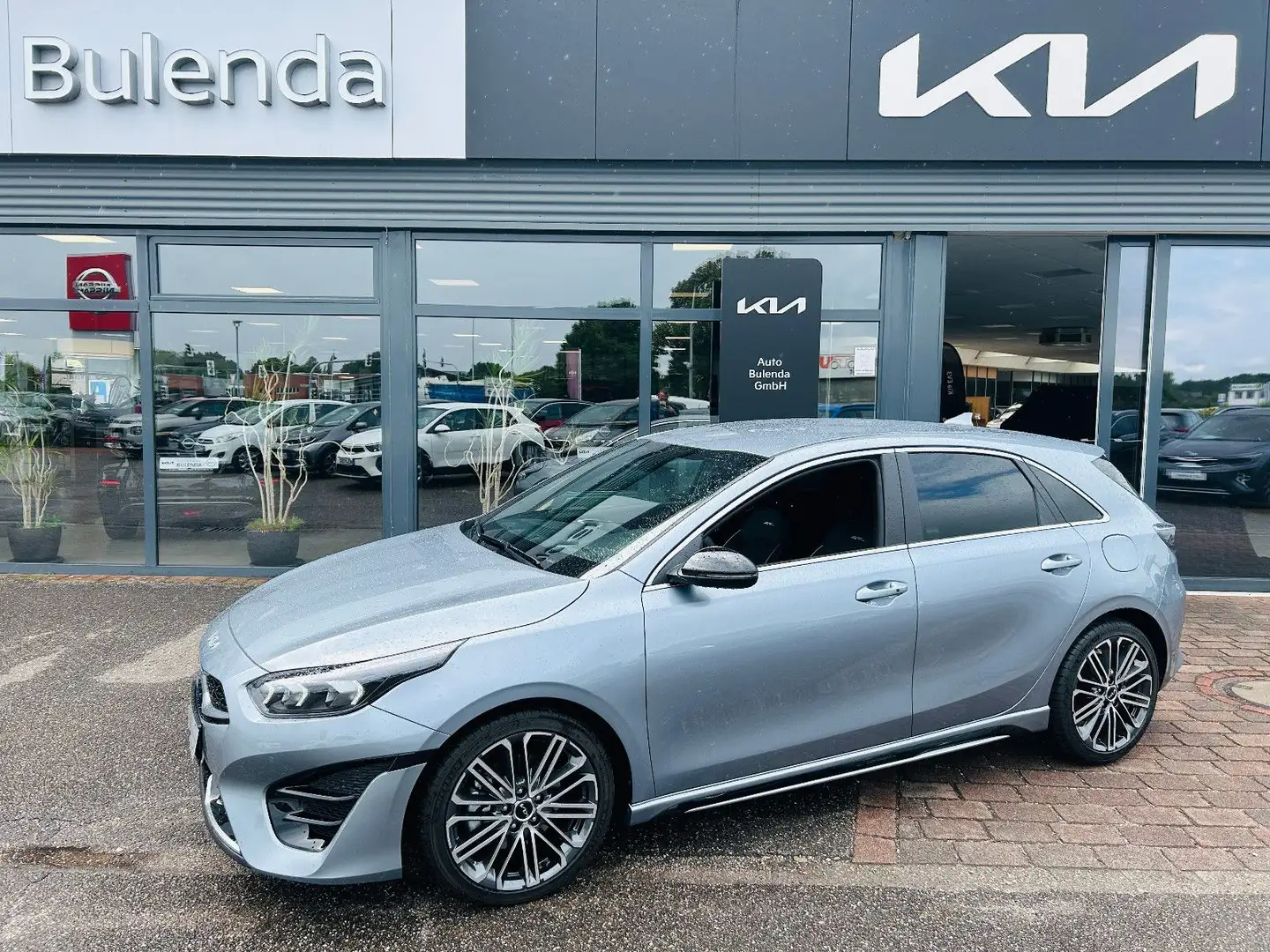 Kia Ceed / cee'd CEED 1.5T 140PS DCT7 GT-Line TEC 18Zoll NAVI Plateado - 1