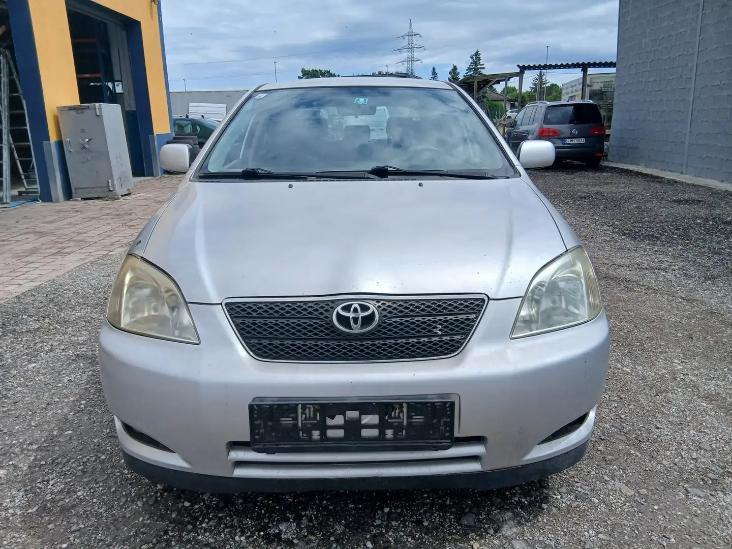 Toyota Corolla E12J/CDE120H Grau - 1